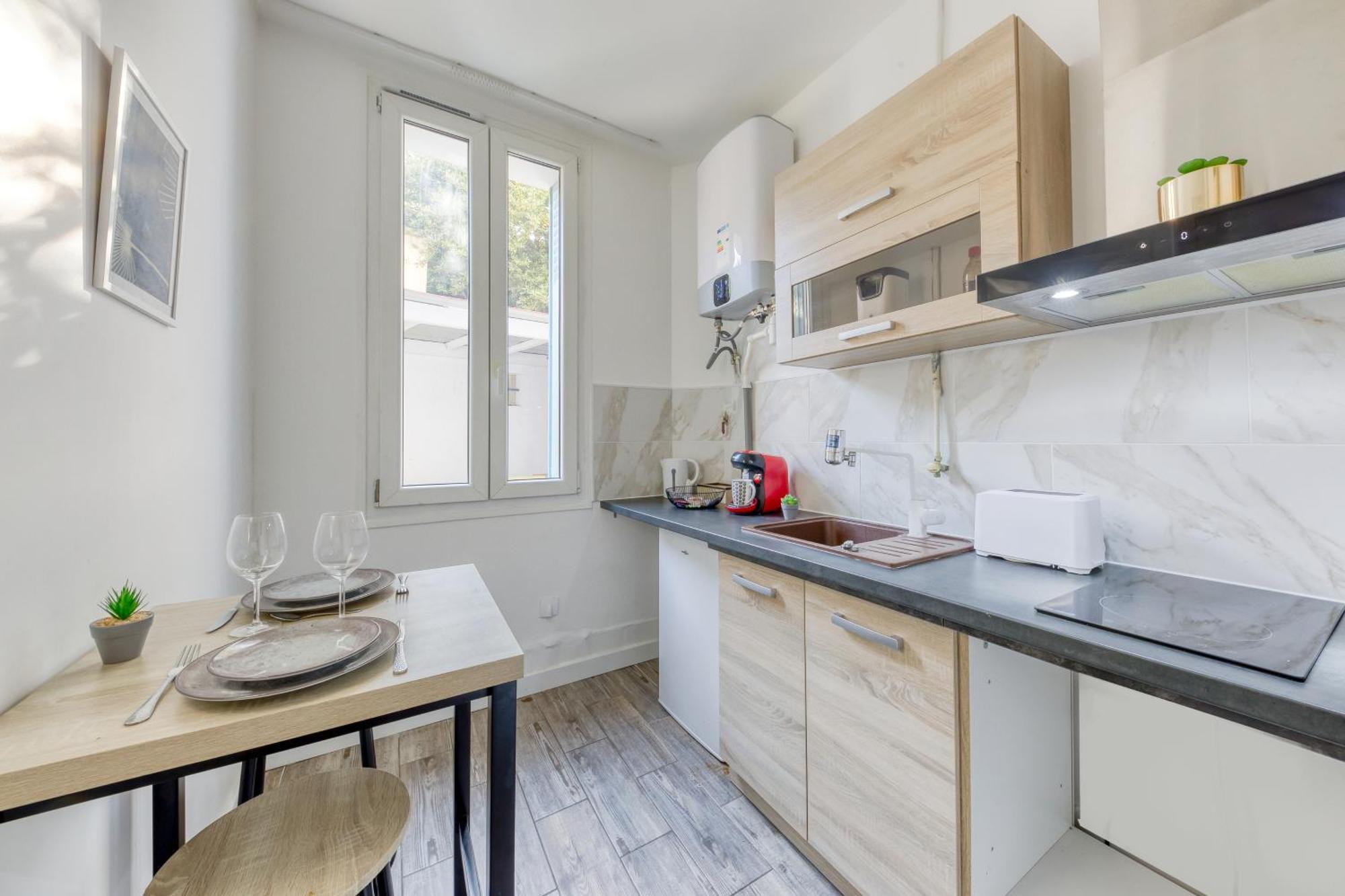 Appartement Moderne, Proche Porte De Versailles Et Gare De Clamart Malakoff Exteriör bild
